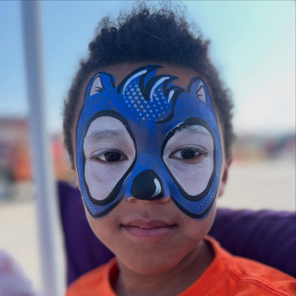 Instagram post from blingfacepainting. This post is in position 5.