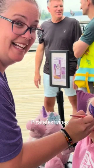Instagram post from blingfacepainting. This post is in position 4.